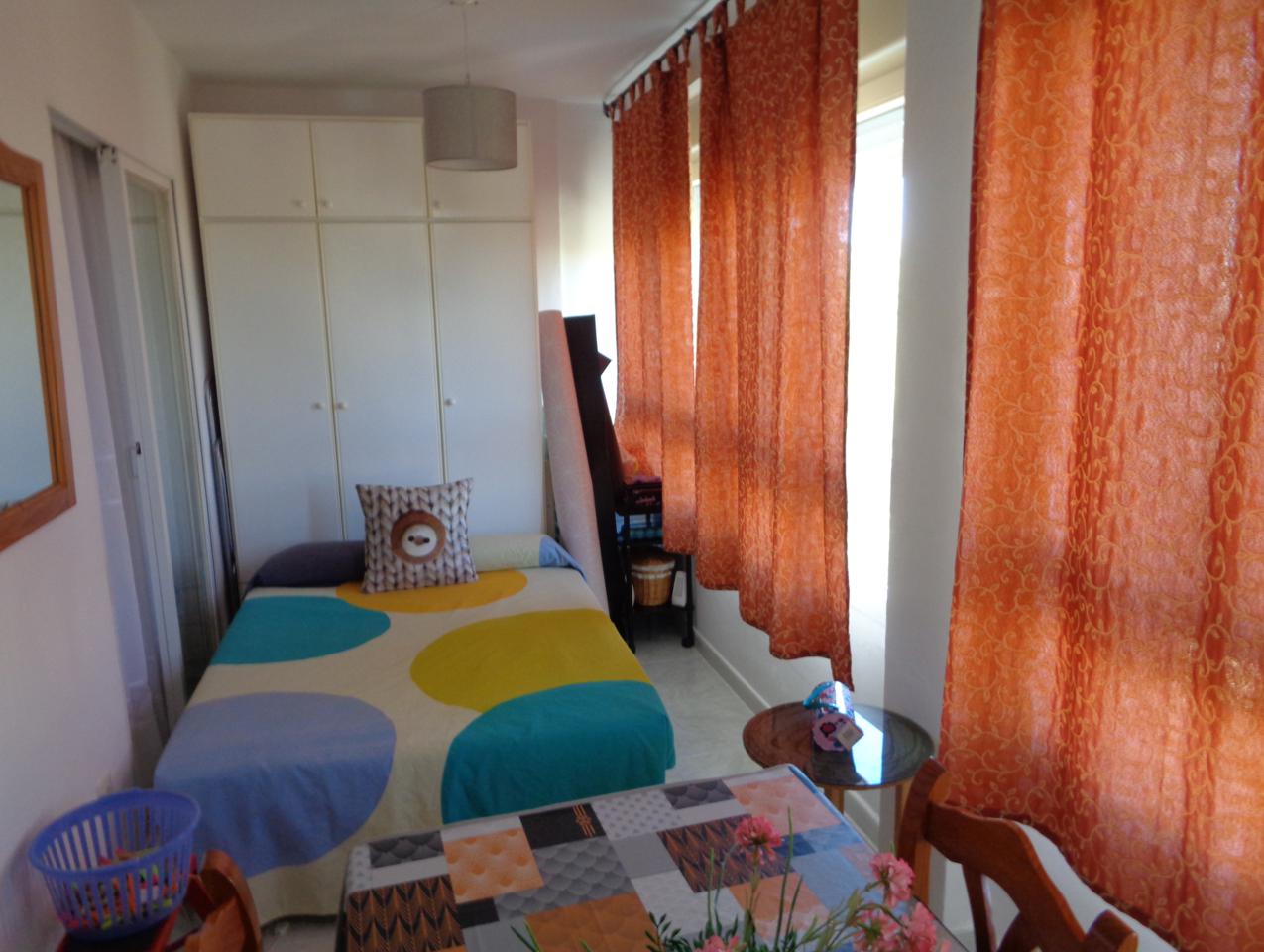 Apartamento de 1 dormitorio con piscina en Torrelamata