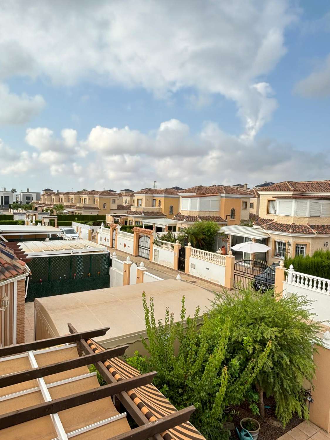 Detached villa in the El Raso urbanization in Guardamar del Segura