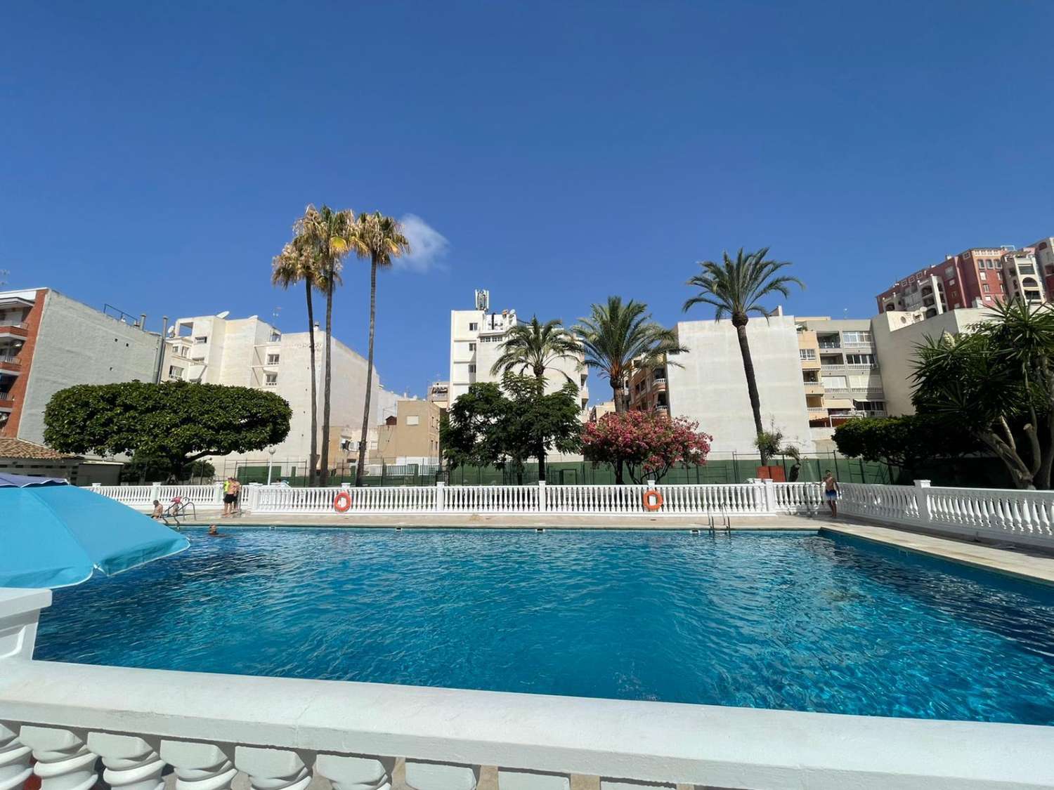 APPARTEMENT SPECTACULAIRE AVEC VUE MER À TORREVIEJA