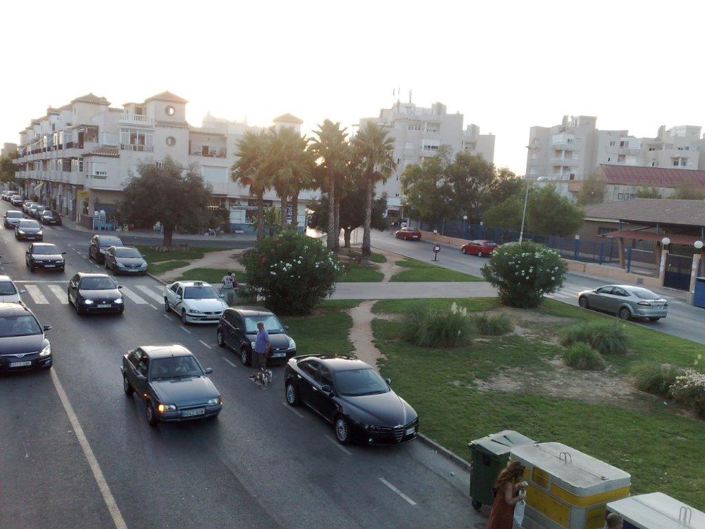 2-Zimmer-Wohnung und Gemeinschaftspool in Torrevieja