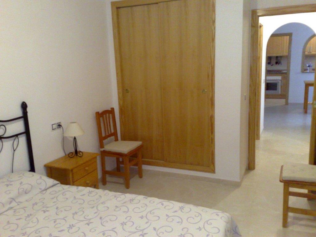 2-Zimmer-Wohnung und Gemeinschaftspool in Torrevieja