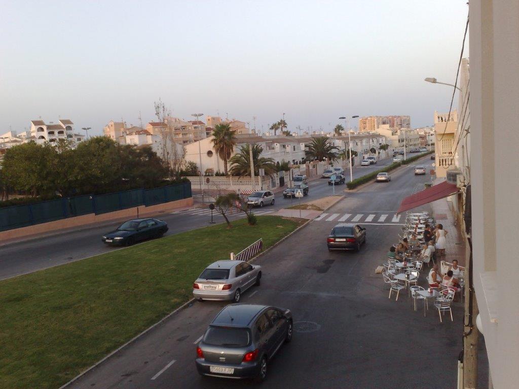 2-Zimmer-Wohnung und Gemeinschaftspool in Torrevieja