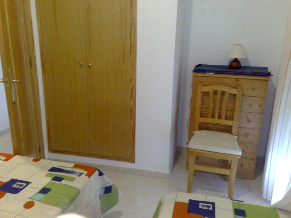 2-Zimmer-Wohnung und Gemeinschaftspool in Torrevieja