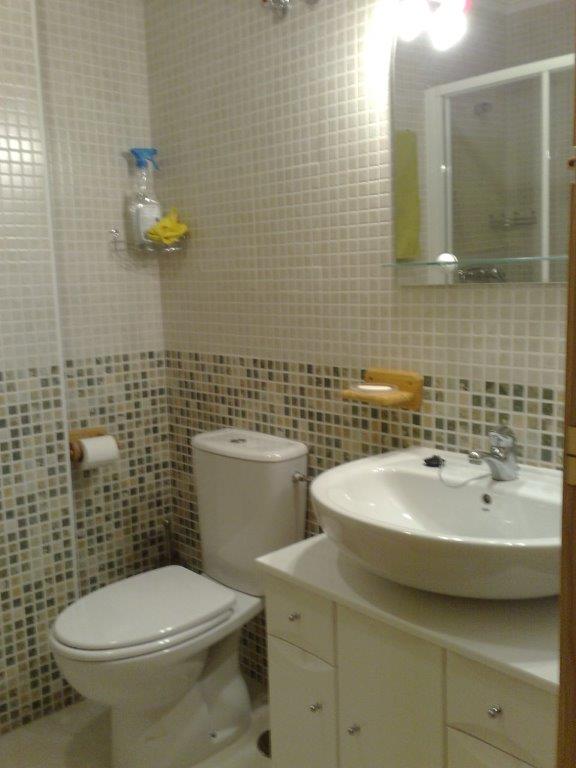 2-Zimmer-Wohnung und Gemeinschaftspool in Torrevieja