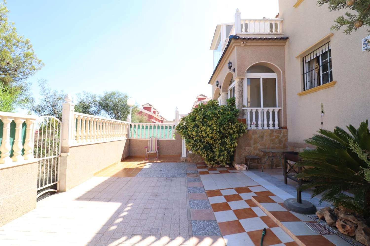 Spacious semi-detached house in Orihuela Costa